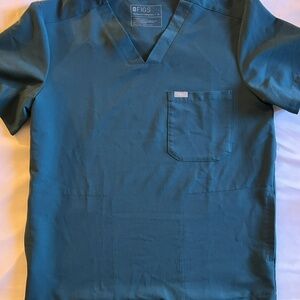 FIGS - Caribbean Blue Scrub Top - Men’s Medium
